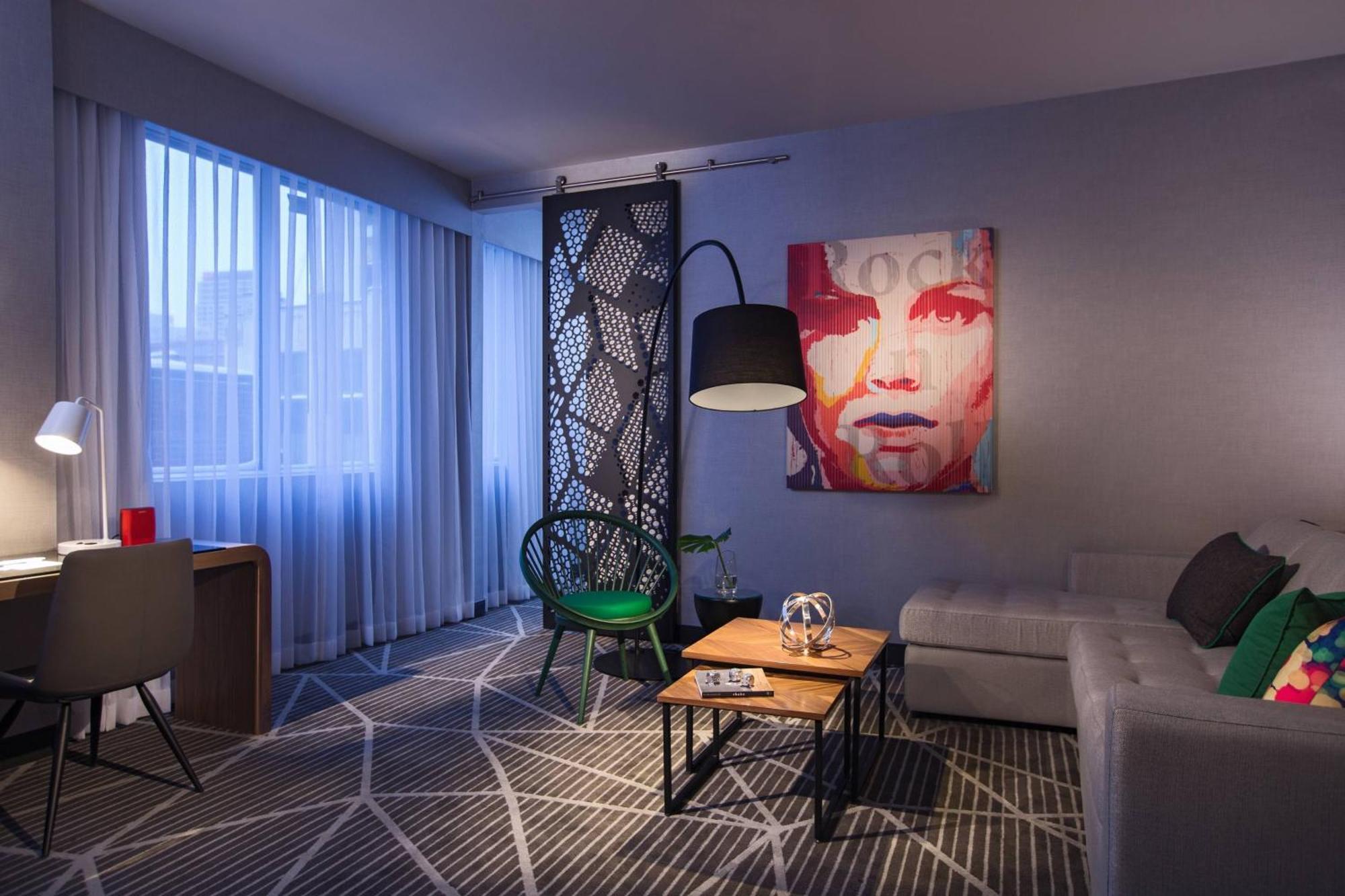 Renaissance Montreal Downtown Hotel Luaran gambar